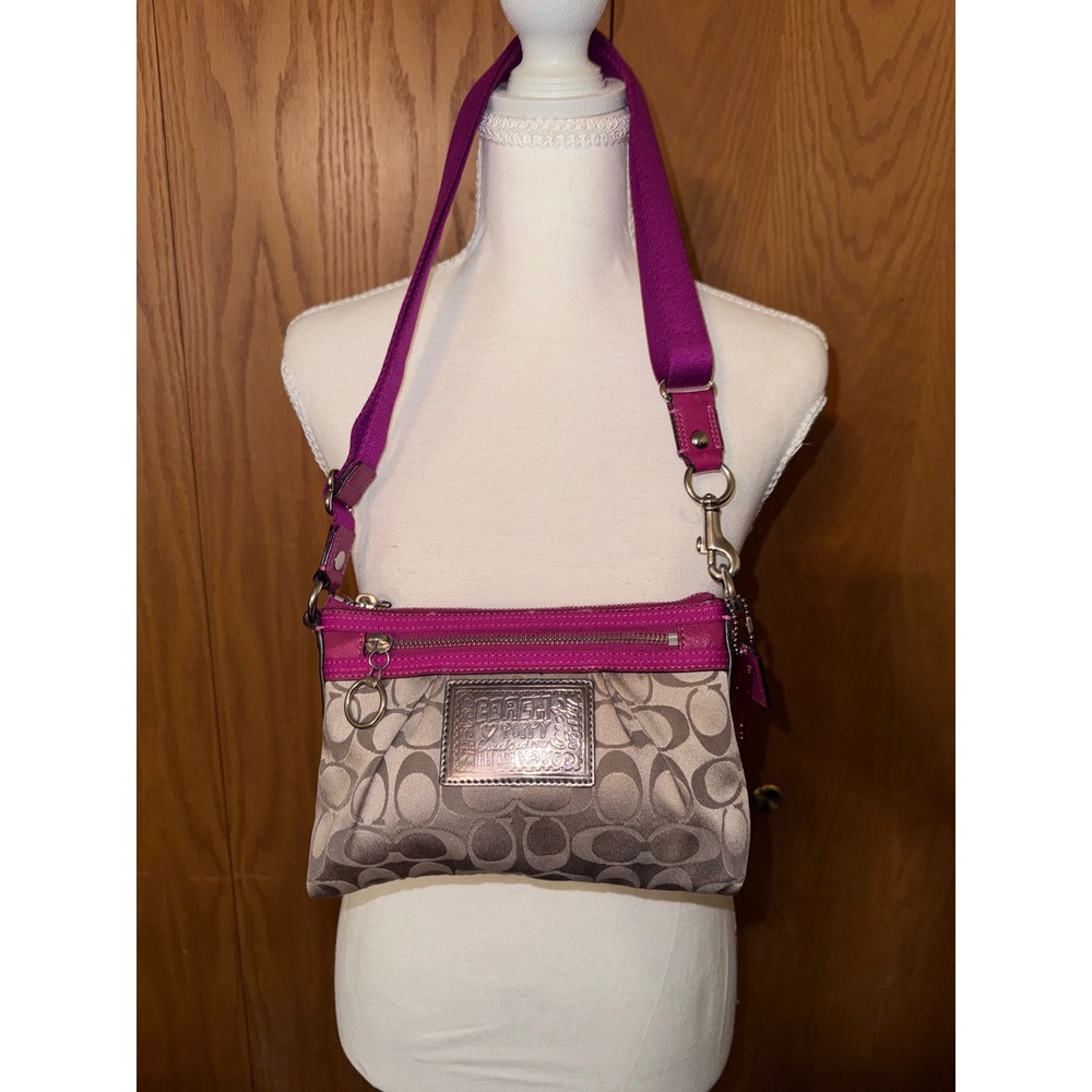 Coach Poppyโ Y2K Signature C Groovy Khaki Magenta Shoulder Bag Crossbody 15337